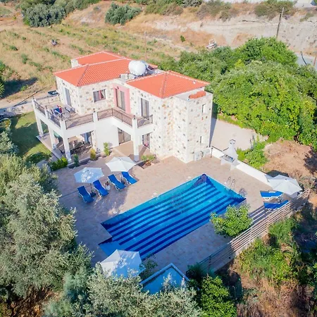 Serenity With Private Pool - 200m To Sea Or *