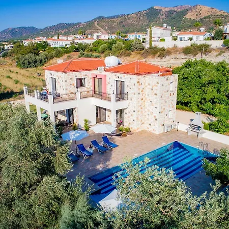 Villa Serenity With Private Pool - 200m To Sea Or *