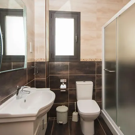 Serenity With Private Pool - 200m To Sea Or Villa Argaka