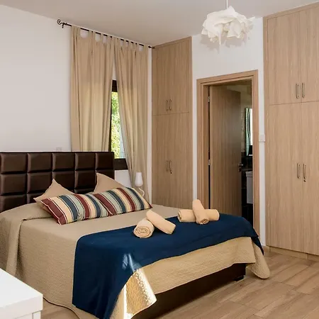 Serenity With Private Pool - 200m To Sea Or Villa Argaka